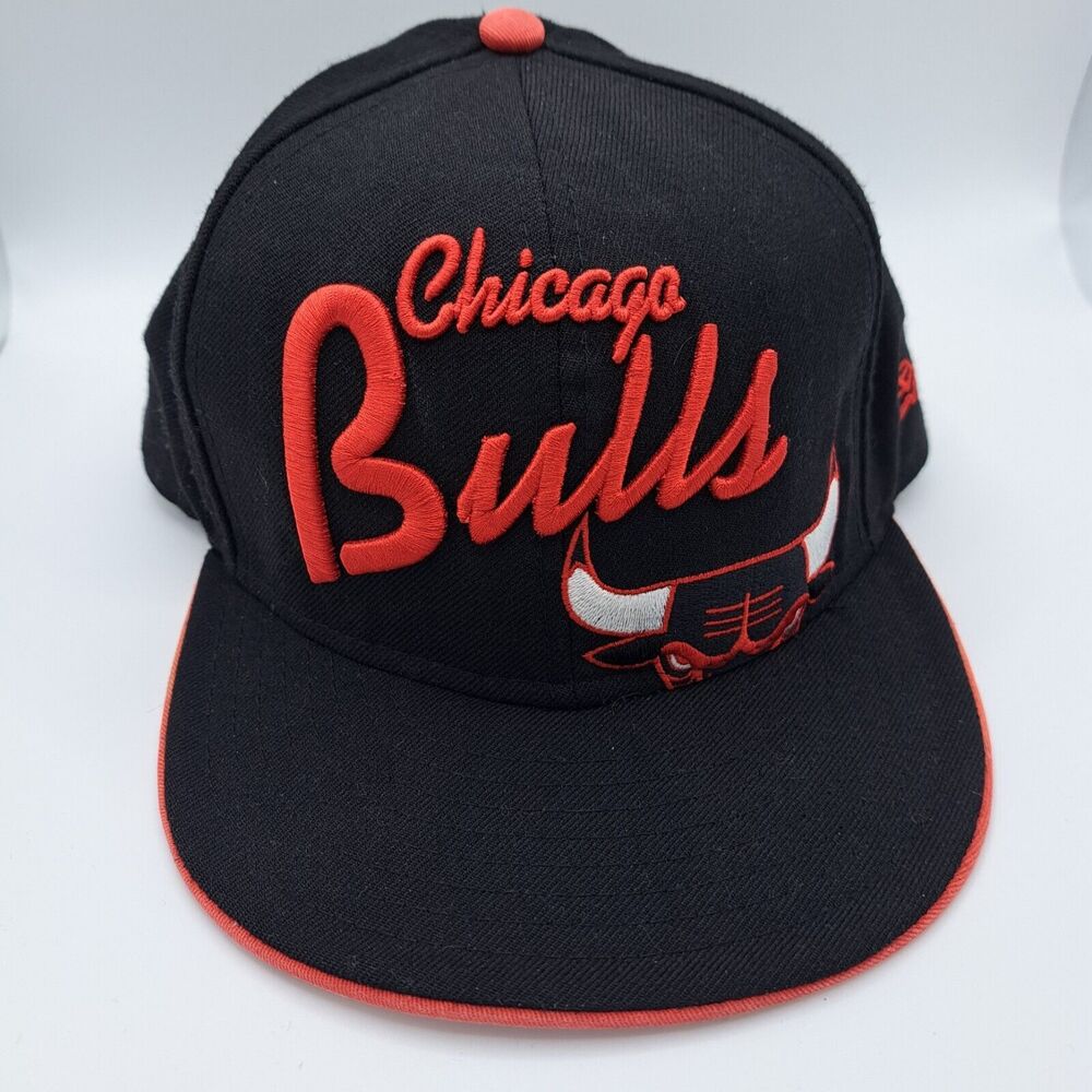 Chicago Bulls New Era Hardwood Classics 59Fifty Vtg Windy City Fitted Cap 7 1/2‎